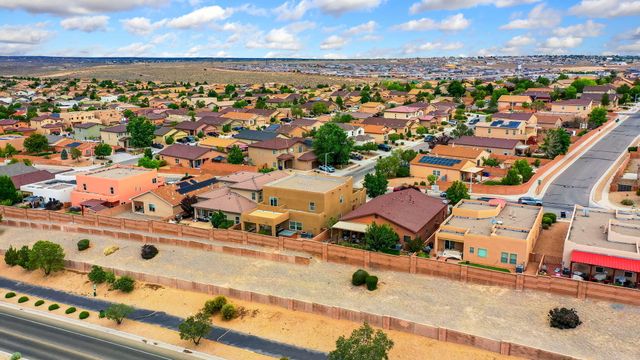 6248 Nueva Espana Road NW, Albuquerque, NM 87114