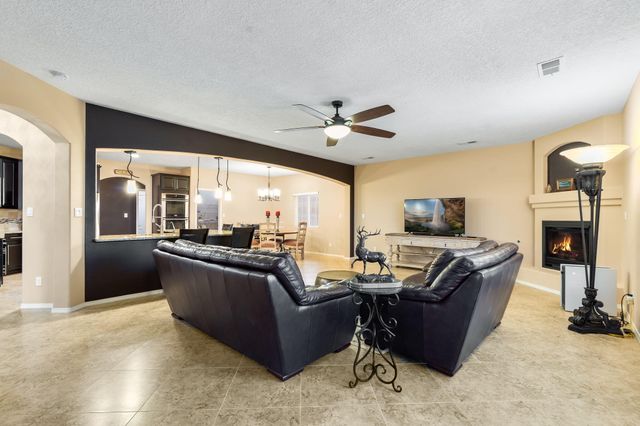 6248 Nueva Espana Road NW, Albuquerque, NM 87114