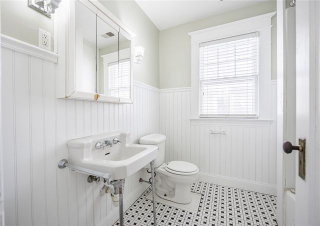 89 Clay Avenue, Rochester, NY 14613