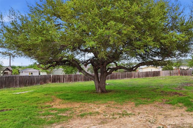 580 Railyard DR, Kyle, TX 78640