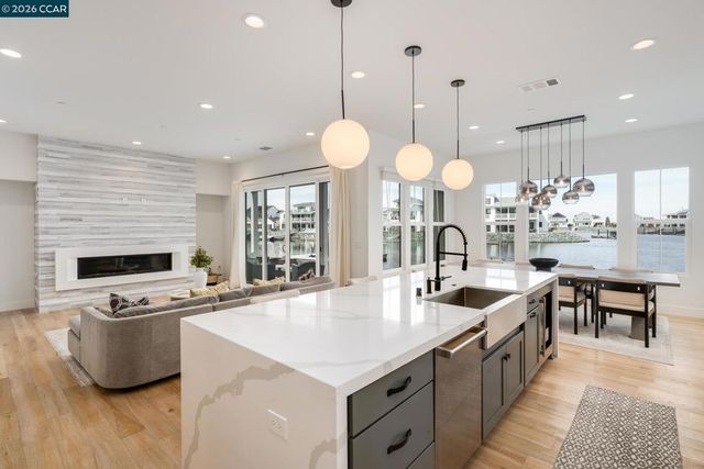 461 Halcyon Pl, Bethel Island, CA 94511