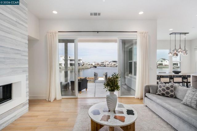 461 Halcyon Pl, Bethel Island, CA 94511