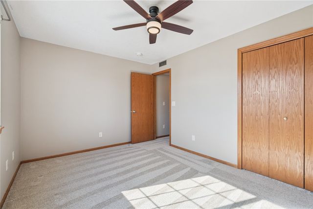 3120 Wilson Avenue SW 6, Cedar Rapids, IA 52404