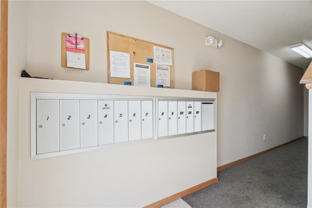 3120 Wilson Avenue SW 6, Cedar Rapids, IA 52404