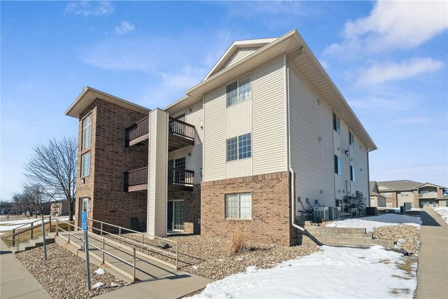 3120 Wilson Avenue SW 6, Cedar Rapids, IA 52404