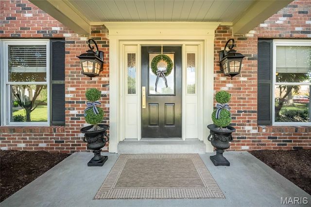 3822 Rock Bluff Court, Oakville, MO 63129