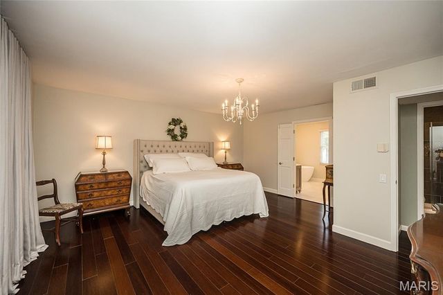 3822 Rock Bluff Court, Oakville, MO 63129