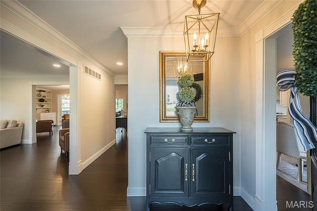 3822 Rock Bluff Court, Oakville, MO 63129