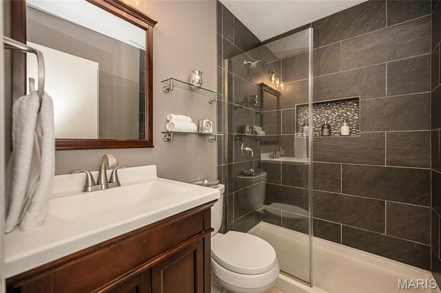 3822 Rock Bluff Court, Oakville, MO 63129