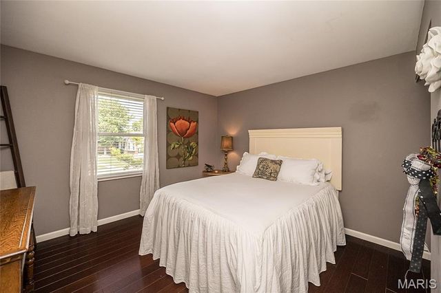 3822 Rock Bluff Court, Oakville, MO 63129