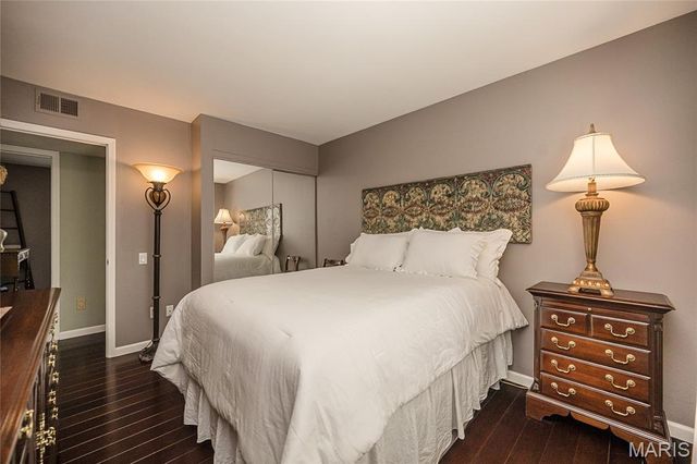 3822 Rock Bluff Court, Oakville, MO 63129