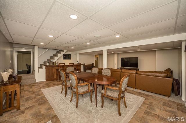 3822 Rock Bluff Court, Oakville, MO 63129