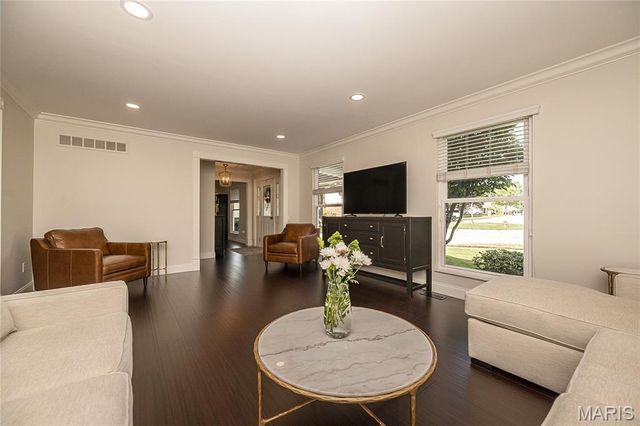 3822 Rock Bluff Court, Oakville, MO 63129