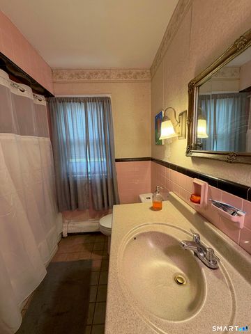 40 Atwood Avenue, West Haven, CT 06516