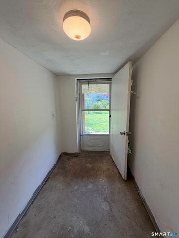 40 Atwood Avenue, West Haven, CT 06516