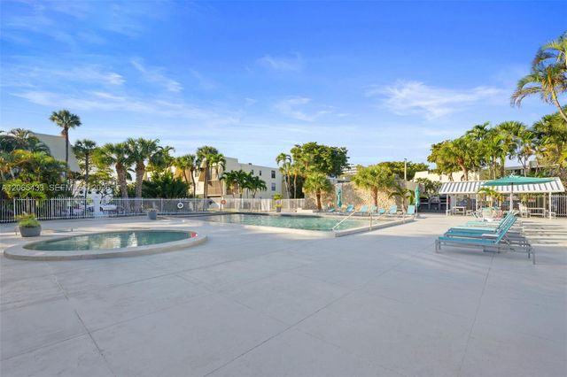 20401 NE 30th Avenue 320-8, Aventura, FL 33180