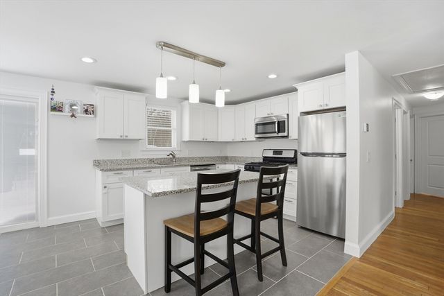 2 Hemenway Road, Framingham, MA 01701