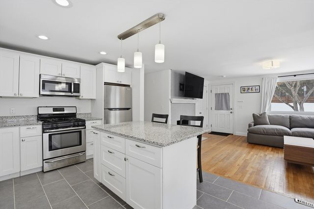 2 Hemenway Road, Framingham, MA 01701