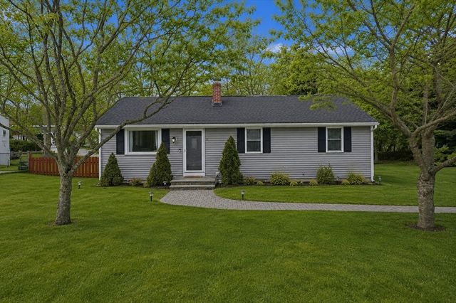 2 Hemenway Road, Framingham, MA 01701