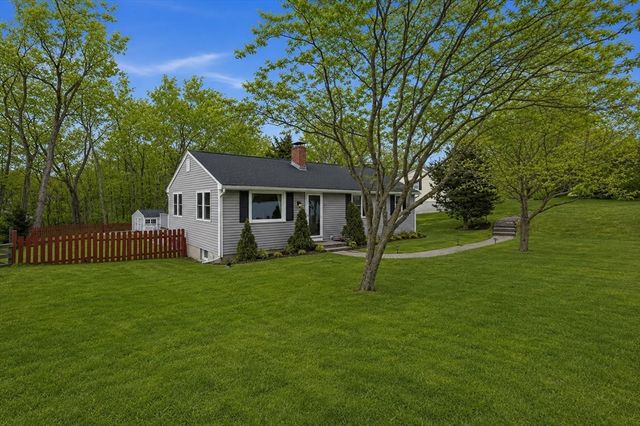 2 Hemenway Road, Framingham, MA 01701
