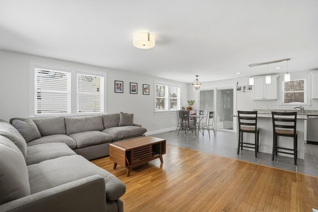 2 Hemenway Road, Framingham, MA 01701