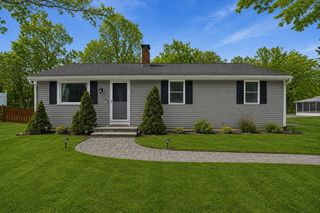 2 Hemenway Road, Framingham, MA 01701