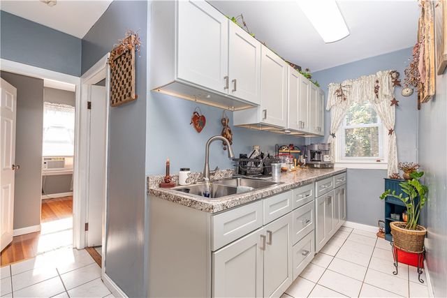 41 Verdun Street, Woonsocket, RI 02895