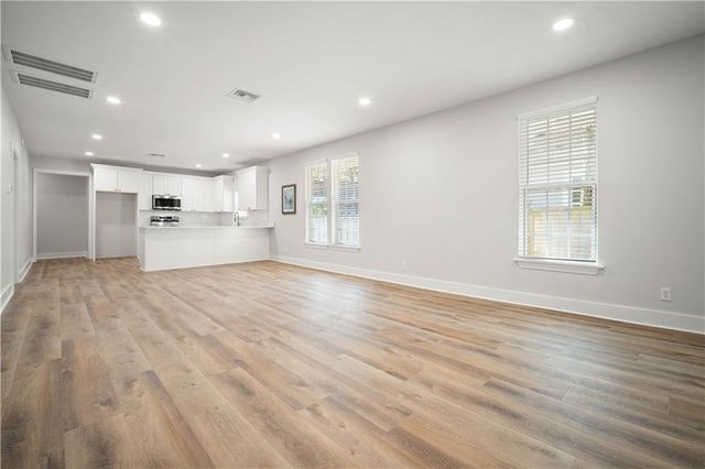 2553 Springhill Avenue, Mobile, AL 36607