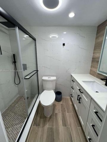 3208 Colony Club Rd 2, Pompano Beach, FL 33062