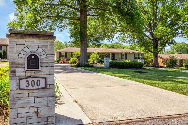300 Rolling Mill Rd, Old Hickory, TN 37138
