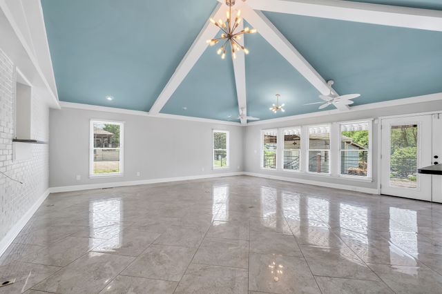 300 Rolling Mill Rd, Old Hickory, TN 37138