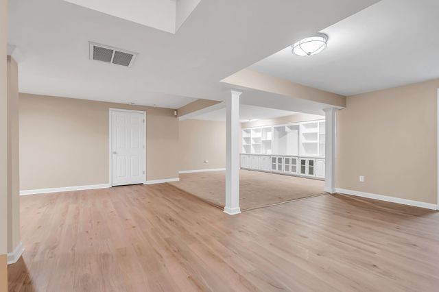 300 Rolling Mill Rd, Old Hickory, TN 37138