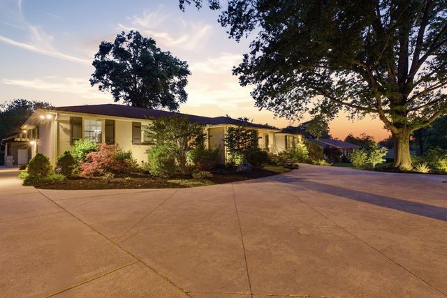 300 Rolling Mill Rd, Old Hickory, TN 37138