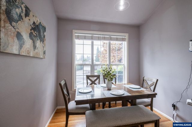 1221 Montgomery Pl NE, Albany, OR 97321