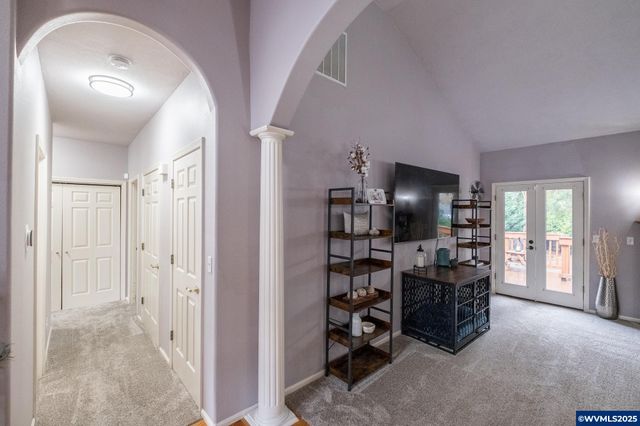 1221 Montgomery Pl NE, Albany, OR 97321