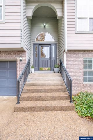 1221 Montgomery Pl NE, Albany, OR 97321