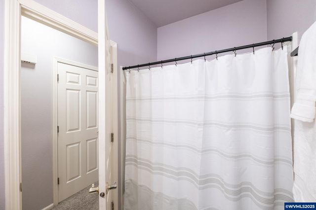 1221 Montgomery Pl NE, Albany, OR 97321