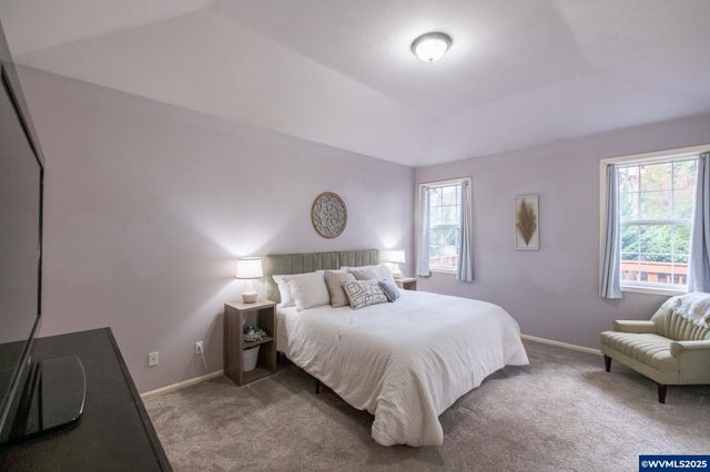 1221 Montgomery Pl NE, Albany, OR 97321