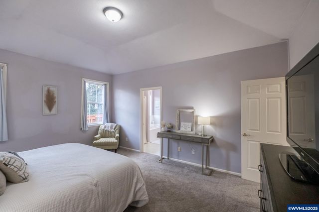 1221 Montgomery Pl NE, Albany, OR 97321