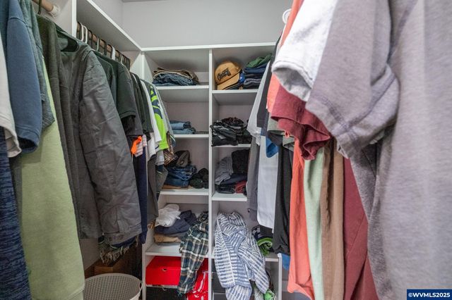 1221 Montgomery Pl NE, Albany, OR 97321