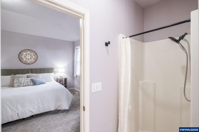 1221 Montgomery Pl NE, Albany, OR 97321