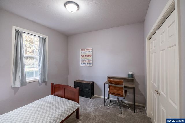 1221 Montgomery Pl NE, Albany, OR 97321