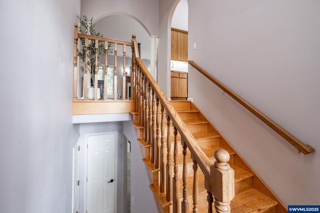 1221 Montgomery Pl NE, Albany, OR 97321