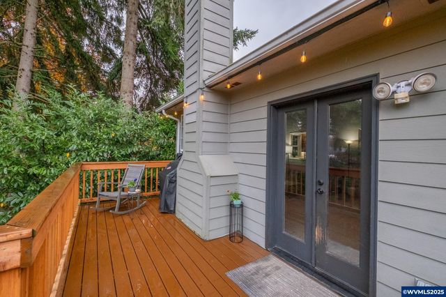 1221 Montgomery Pl NE, Albany, OR 97321