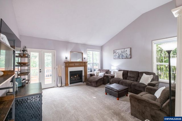 1221 Montgomery Pl NE, Albany, OR 97321