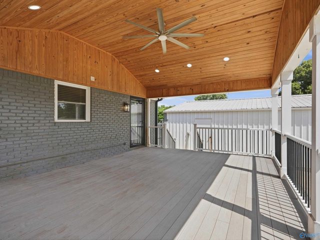 105 Hazelwood Drive, Hazel Green, AL 35750