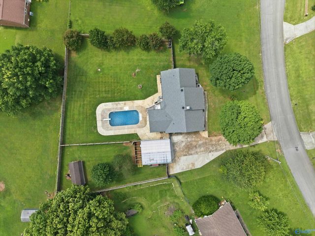 105 Hazelwood Drive, Hazel Green, AL 35750