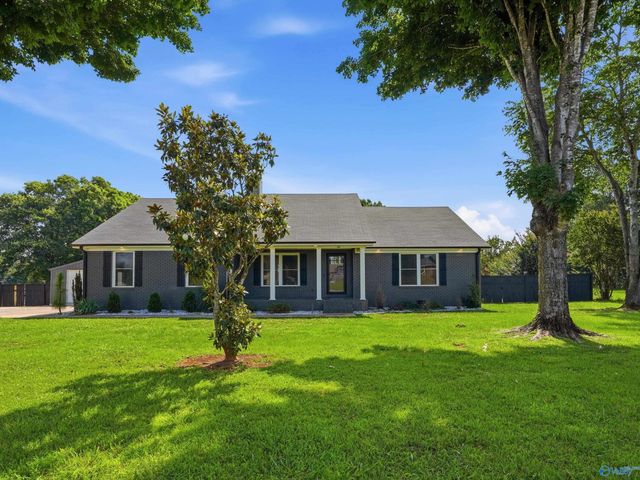 105 Hazelwood Drive, Hazel Green, AL 35750