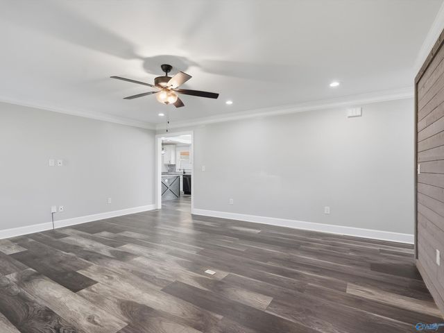 105 Hazelwood Drive, Hazel Green, AL 35750