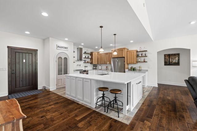 655 Thunder Ridge Drive, South Pittsburg, TN 37380